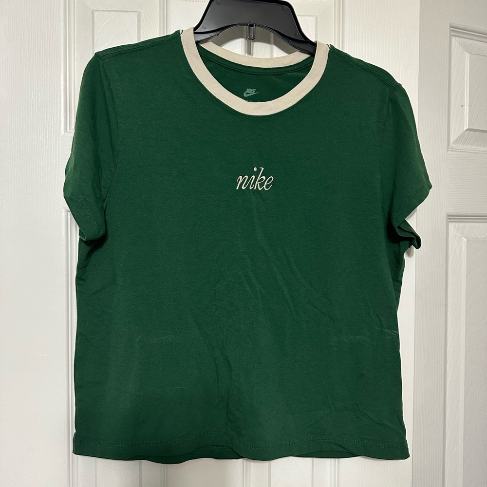 Nike Women's Green Tee with White Trim XL
